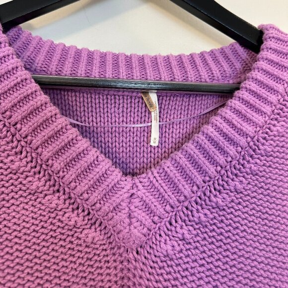 FREE PEOPLE Alli V-neck Sweater in Iris Orchid Size Medium - Picture 6 of 9